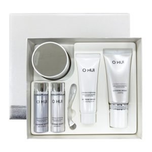 Подарочный набор OHUI Extreme White с осветляющим кремом и миниатюрами для сияния и выравнивания тона кожи