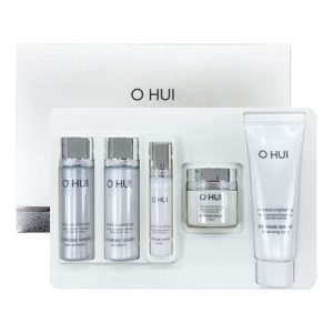 OHUI Extreme White Miniature Kit — deluxe mini skincare set for brightening, hydrating, and evening skin tone with Snow Vitamin™ formula
