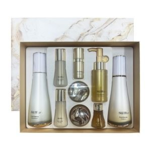 SUM37 Losec Summa 2pcs Gift Set – A premium anti-aging duo featuring toner and emulsion enriched with fermented ingredients to hydrate, firm, and rejuvenate skin for a radiant, youthful glow.