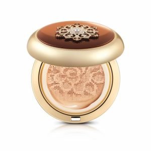 The History of Whoo Cheongidan Radiant Essence Cushion SPF50+ PA+++ – luxurious Korean cushion foundation with skincare benefits for radiant coverage and sun protection